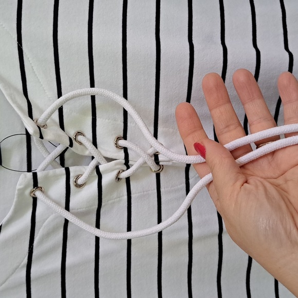 Tommy Hilfiger Striped Tie Front Dress. Size Medium NWOT - Picture 3 of 7